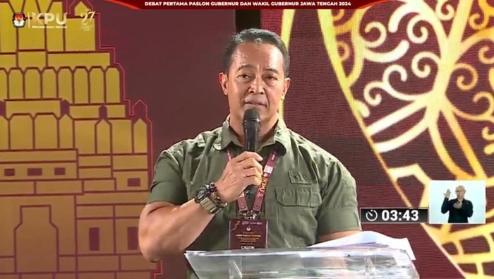 Cagub Jateng Andika Perkasa dalam debat perdana Pilkada Jateng
