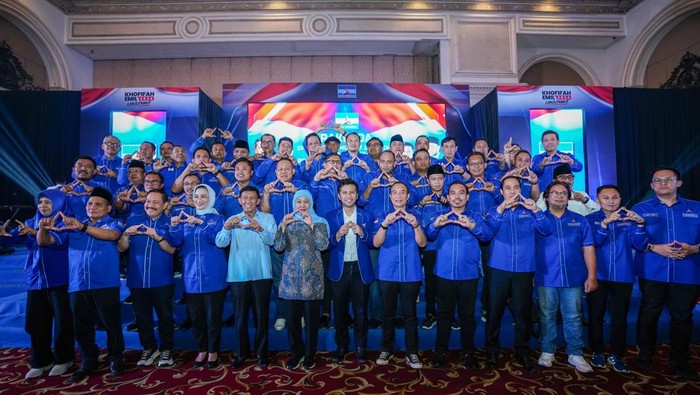 Cagub Jatim Khofifah Indar Parawansa di acara Rakerda Partai Demokrat