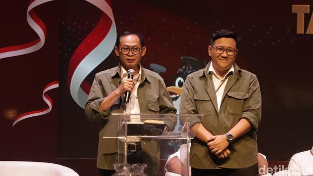 Calon Wali Kota dan Wakil Wali Kota Bandung, Dandan Riza Wardana dan Arif Wijaya di debat perdana Pilwalkot Bandung.
