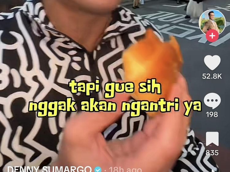 Denny Sumargo Cicip Salt Bread hingga Mochi Viral di Korea