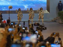 Detik-detik China Luncurkan Misi Luar Angkasa Shenzhou-19