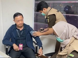 Detik-detik Tom Lembong Jalani Tes Kesehatan Sebelum Ditahan Kejagung