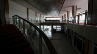 Hotel di ibu kota Serbia tersebut dulunya merupakan tempat berkumpul favorit bagi para pejabat lokal dan pemimpin dunia, tetapi telah hancur sejak pecahnya Yugoslavia pada tahun 1990-an.