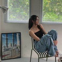 Kayra Miendra sendiri merupakan anak kedua Mieke Amalia dan mantan suaminya, Hendra Wijaya. Jarang tersorot kamera, rupanya putri cantik Mieke itu mengikuti jejak sang bunda dengan menjadi model. Foto: Instagram/@kayra.miendra