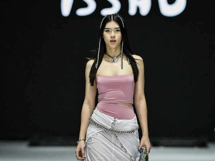 Kayra Miendra