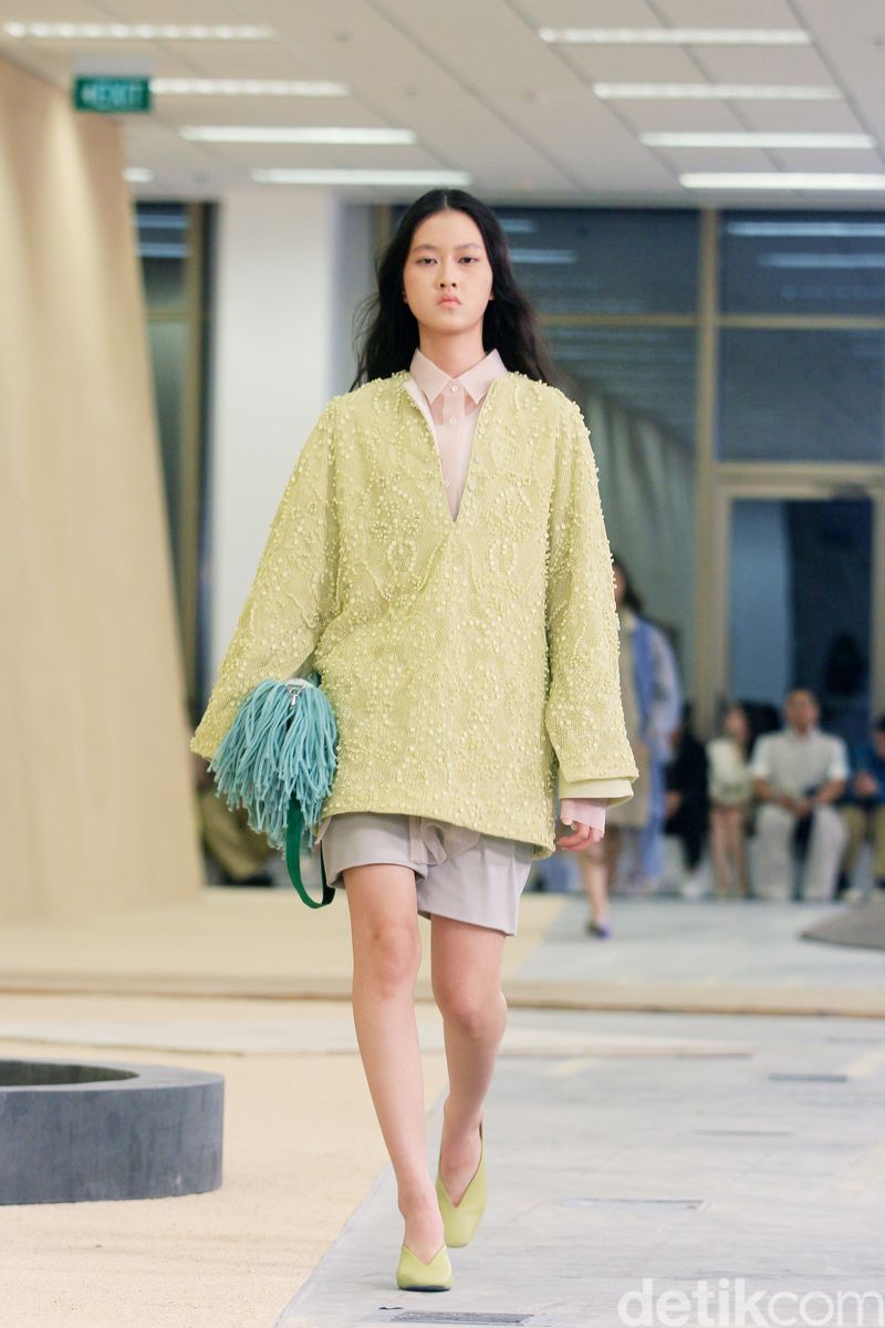 Koleksi Sapto Djojokartiko Spring/Summer 2025