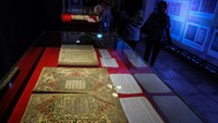 Pameran tersebut menyajikan karya-karya pujangga dari era Kerajaan Hindu-Budha hingga Mataram Islam serta Keraton Kasunanan Surakarta Hadiningrat.  