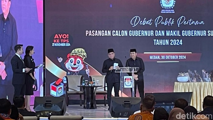 Pasangan calon nomor urut 2 Edy Rahmayadi-Hasan Basri Sagala. (M Hasbi Fauzi/detikSumut)