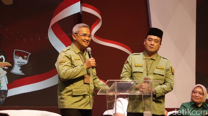 Pasangan Calon Wali Kota dan Wakil Wali Kota Bandung Muhammad Farhan-Erwin