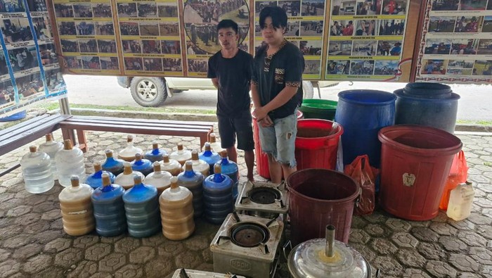 Polisi merazia miras di Jayawijaya jelang pilkada. Dokumen Istimewa