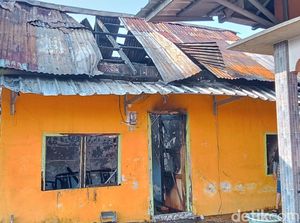 2 Rumah di Palembang Terbakar Akibat Korsleting, 1 Lansia Berhasil Dievakuasi