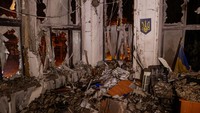 Gedung Derzhprom merupakan salah satu bangunan paling terkenal di kota Kharkiv, Ukraina, yang dibangun pada tahun 1920-an. REUTERS/Sofiia Gatilova