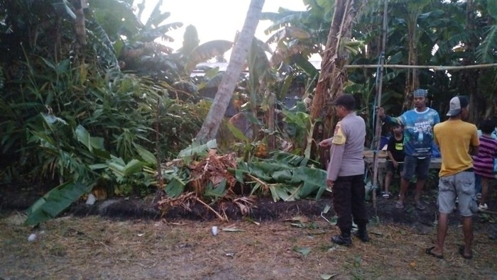 Tempat kejadian perkara (TKP) 3 orang disambar petir saat menyaksikan balap motor di Sidrap.
