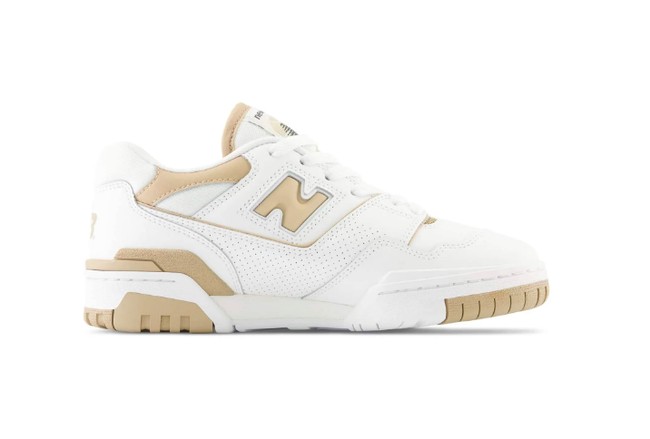 Sneakers Putih Kekinian