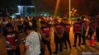 Pengamanan Debat Pilgub Jateng 2024 di Marina Convention Center, Semarang, Rabu (30/10/2024) malam.  