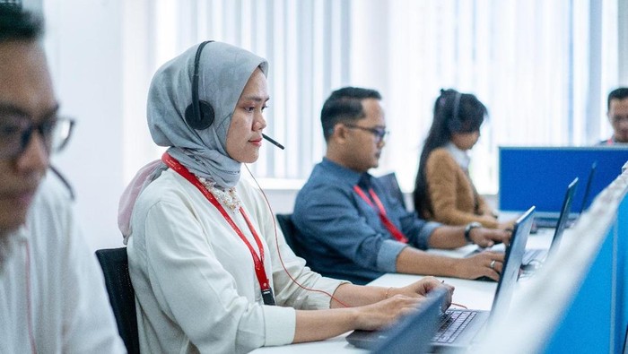 Translingo Smart, layanan chat multibahasa dari Transcosmos Indonesia.