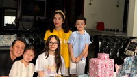 Ussy Sulistiawaty berdoa di ulang tahun ke-12 Eleanor bisa jadi remaja yang penyayang dan menjaga iman. (Foto: dok Instagram)