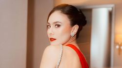 Wulan Guritno di Usia 44+: Mau Nikah dan Punya Anak Lagi Wulan Guritno di Usia 44+: Mau Nikah dan Punya Anak Lagi