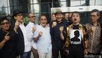 Abraham Samad Dkk Datangi KPK, Ada Apa?