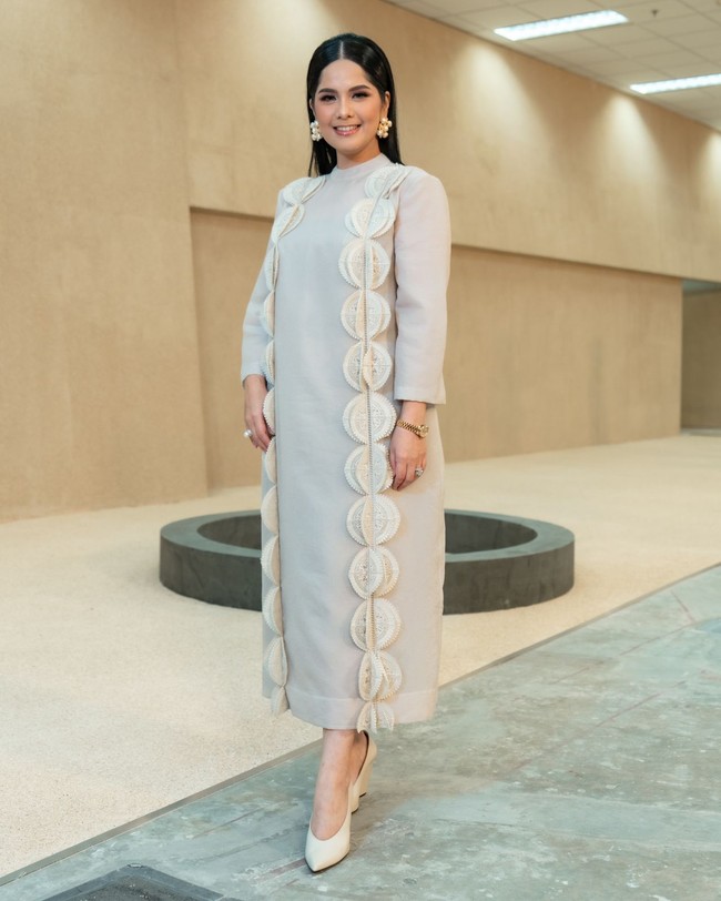 Fashion show ini juga tak dilewatkan oleh Annisa Yudhono, istri dari Menteri Koordinator Bidang Infrastruktur dan Pembangunan Kewilayahan Agus Harimurti Yudhoyono. (Foto: Dok. Sapto Djojokartiko)