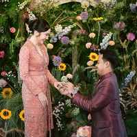 Pada 30 Oktober 2024, Febby Rastanty menerima lamaran dari Sudrajat Djumantara. Kini keduanya telah resmi menjadi pasangan suami-istri. Febby dan Sudrajat diketahui telah resmi menikah pada 9 November 2024. Foto: Instagram/@febbyrastanty