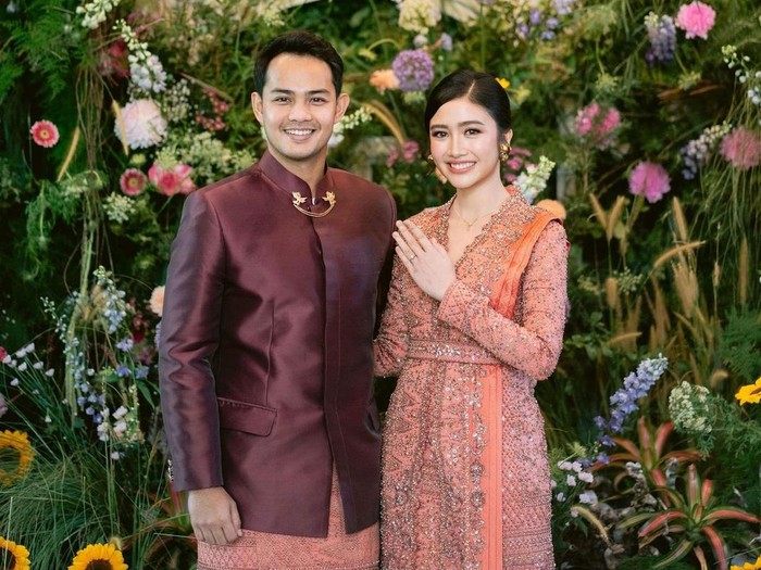 Febby Rastanty dilamar