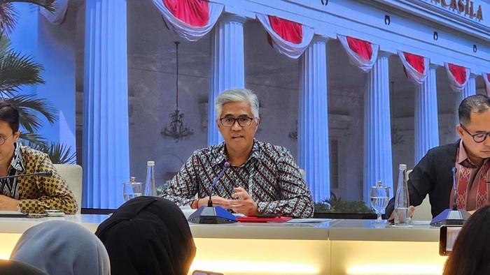 Jubir Kemlu RI Roy Soemirat