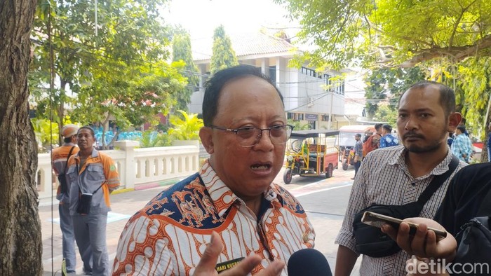 Kepala Dinas Tenaga Kerja, Transmigrasi, dan Energi (Disnakertransgi) DKI Jakarta, Hari Nugroho.