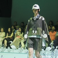 Fashion show Studio 133 Biyan Spring/Summer 2025 di Intercontinental Hotel, Pondok Indah, Senin [28/10/2024]. Menampilkan 110 busana, Biyan menceritakan tentang keseimbangan dalam kehidupan melalui koleksi terbarunya ini. Foto: Mohammad Abduh/detikcom.