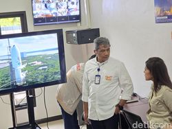 Momen Menkomdigi Meutya Hafid Pantau Progress Internet Satria-1