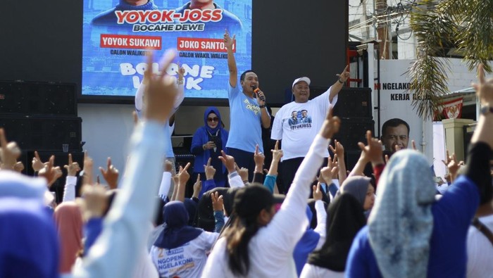 Relawan pasangan calon Wali Kota dan Wakil Wali Kota Semarang, Yoyok-Joss