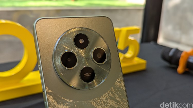 Poco C75