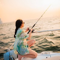 Jika sudah melakoni hobinya tersebut tampaknya Prilly bisa menghabiskan waktu berjam-jam. Kini dengan adanya yacht pribadi, Prilly bisa menjalani hobinya itu kapanpun ia inginkan. Foto: Instagram/@prillylatuconsina96