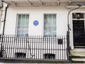 Cerita Menyeramkan dari Rumah Tua Mayfair London