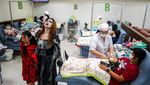 Momen Unik Pusat Darah Nasional Thailand Ikut Rayakan Halloween