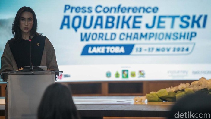 Siap-siap! Aquabike Jetski World Championship Digelar di Danau Toba Aquabike Jetski World Championship 2024 bakal digelar di Danau Toba, Sumatera Utara. Acara ini sekaligus mempromosikan Danau Toba sebagai destinasi pariwisata super prioritas.