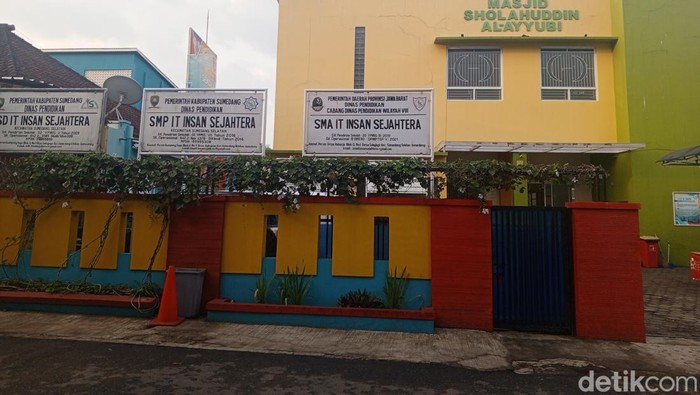 SMA IT Insan Sejahtera Sumedang.
