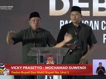Vicky Prasetyo Interupsi Saat Debat Pilbup, Moderator: Anda Bisa Diam