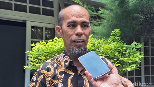 Wakil Pimpinan Wilayah (Wapimwil) Bulog NTB Musazdin Said saat diwawancarai di Mataram, Kamis (31/10/2024)