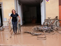 Puluhan Orang Tewas Akibat Banjir Valencia, Wisatawan Diminta Ekstra Waspada