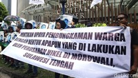 Aksi ini berlangsung tertib. 