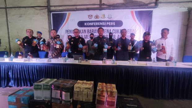 bea cukai ungkap minuman alkohol tanpa pita cukai