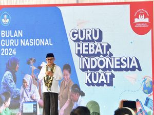 Mendikdasmen Luncurkan Bulan Guru Nasional 2024 di SDN 59 Palembang
