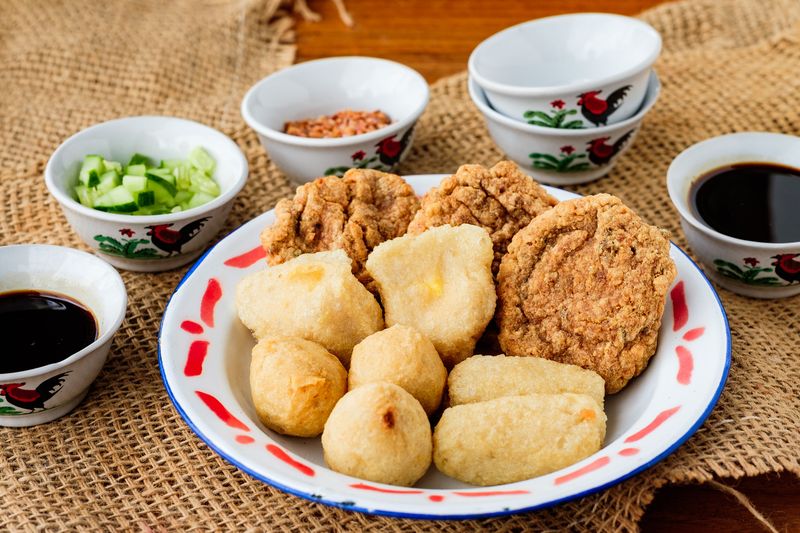 Daftar 10 Pempek Palembang Enak di Jakarta yang Bikin Nagih