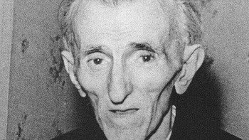 Foto terakhir Nikola Tesla pada 1 Januari 1943. Itu adalah enam hari sebelum kepergiannya di usia 86 tahun. Foto: historyblackandwhite via Bored Panda