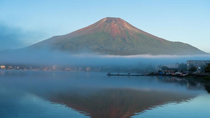 Gunung Fuji tak kunjung bersalju, apa penyebabnya?