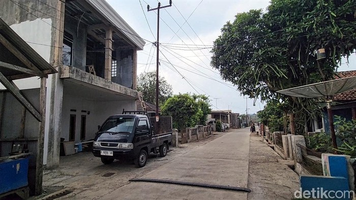 Kampung Babakan Baru Kabupaten Sukabumi tempat tinggal Gunawan Sadbor.