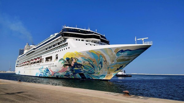Kapal Pesiar Resorts World One Mulai Berlayar di Dubai, Banyak Kru Indonesia