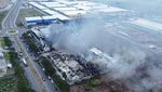 Foto Udara Pabrik Mainan di Kendal Ludes Terbakar
