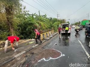 Pemotor Asal Jombang Tewas Terlindas Truk di Jalur Arteri Mojokerto